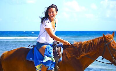 Fun by the sea on a horse trek, Jamaica. CC:El Sol Vida