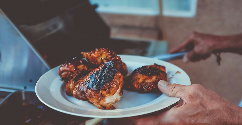 Jerk chicken. Kenny Eliason@Unsplash