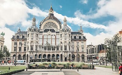 Antwerp Central Station. Unspalsh: Bente Hagens