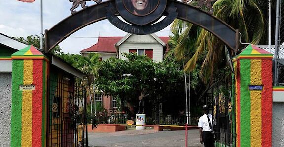 Entrance to the Bob Marley Museum, Kingston, Jamaica. CC:El Sol Vida