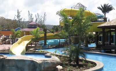 Aquatic fun at the Jewel Lagoon, Jamaica. CC:El Sol Vida