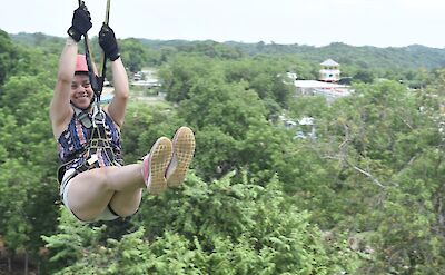 Ziplining adventure, Jamaica. CC:El Sol Vida