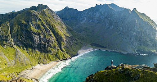 Mountains by the sea. Unsplash@Dylan Shaw