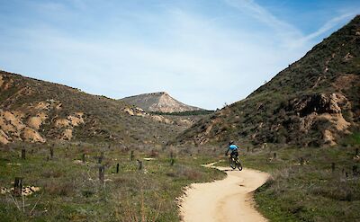 Cycling on the designated dirt paths around Alcala de Henares, Spain Unsplash:DavidGabric