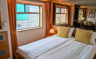 Junior suite aboard the MS Rigoletto | Holland Bike & Boat Tours