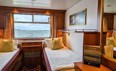 2-bed standard cabin aboard the MS Rigoletto | Holland Bike & Boat Tours