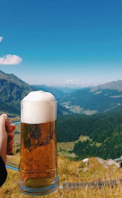 Drinks with a view! unsplash:Reiseuhu