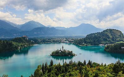 Rewarding views of Lake Bled from Ojstrica Hill. Unsplash:Arnaud Steckle