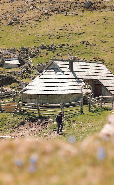 Traditional shepard hut at Velika Planina. Unsplash:Ninni Mastrorilli