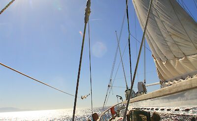 Setting sail in the Gulf of Gökova. CC: IH