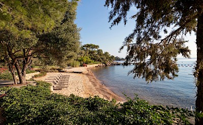 Sun loungers, Bodrum, Turkey. Unsplash@Igor Pyrig
