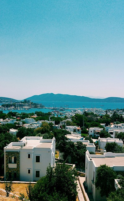 White buildings of Bodrum, Turkey. Unsplash@Burcu