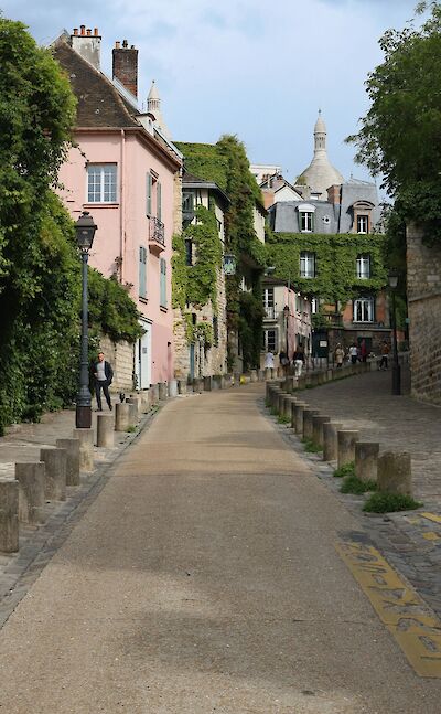 The beautiful streets of Montmartre. unsplash:satvik