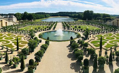 The Royal Gardens of Versailles. unsplash:ArmandKhoury