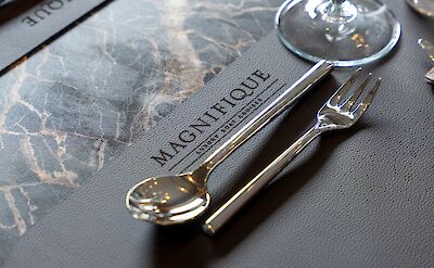 Elegant dining | Magnifique X | Boat & Bike Tour