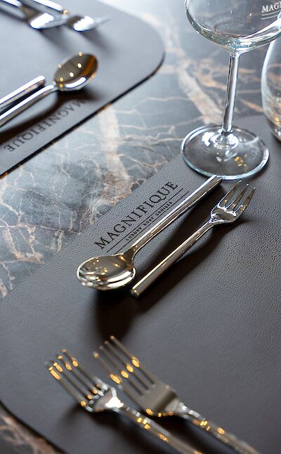 Elegant dining | Magnifique X | Boat & Bike Tour