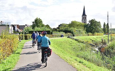 Cycling to St. Amands. toBBT