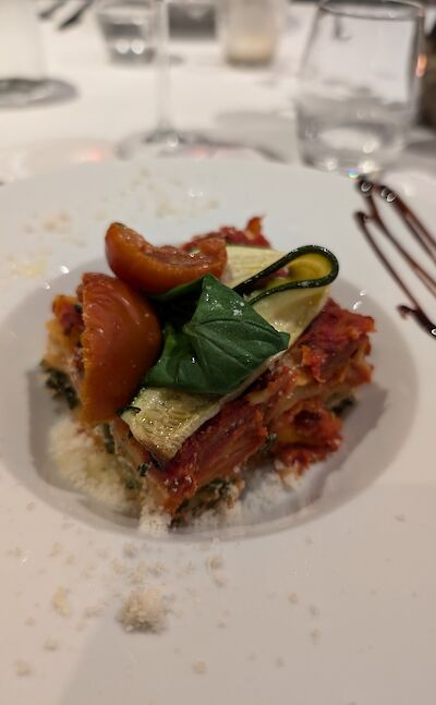 Fine dining on board. ©tripsite