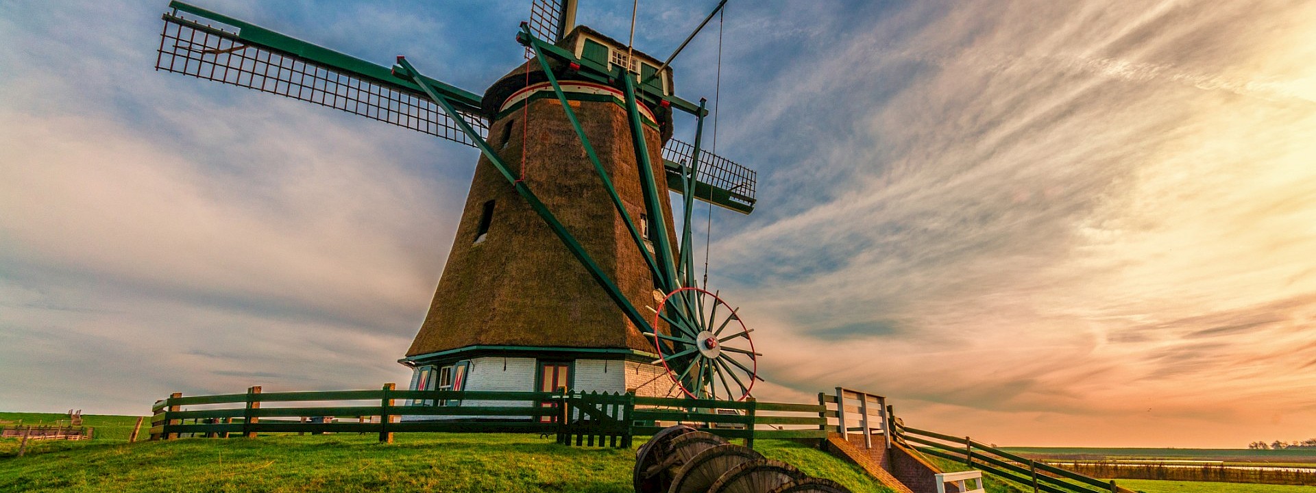Windmill on the Island of Texel, Netherlands. Flickr:Johan Wieland