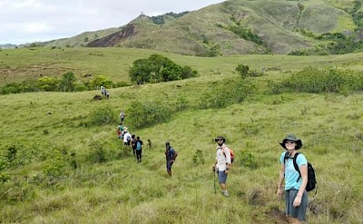 Hiking through Fiji&rsquo;s rolling green hills and open landscapes. to-FIT