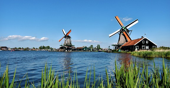 Windmills of Zaanse Schans, Netherlands. Unsplash@Simon Wiedensohler