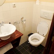 Private Bathroom | Simmer Fan Fryslan | Bike & Boat Tour