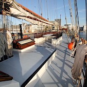 Top Deck | Simmer Fan Fryslan | Bike & Boat Tour
