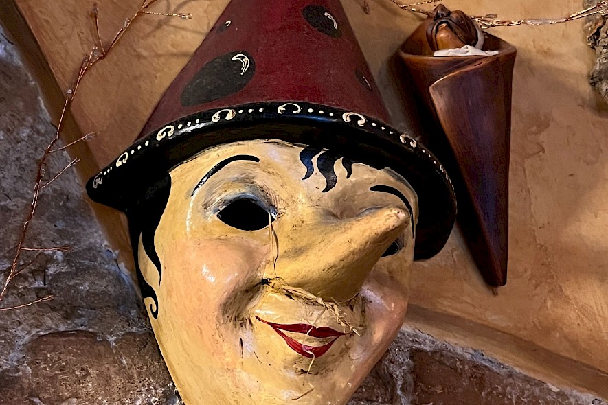 Mask in Spoleto, Italy. CC:Fulton Armstrong