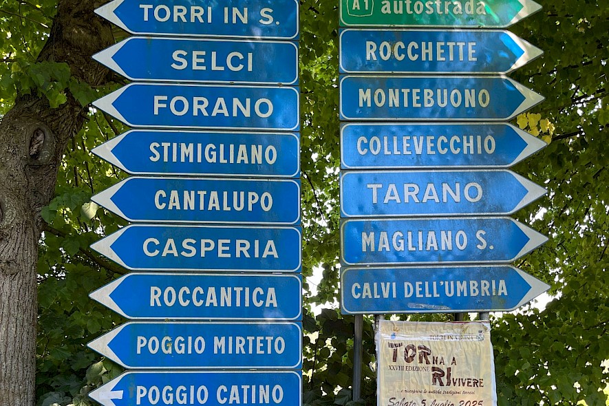 Signage in Italy. CC:Fulton Armstrong