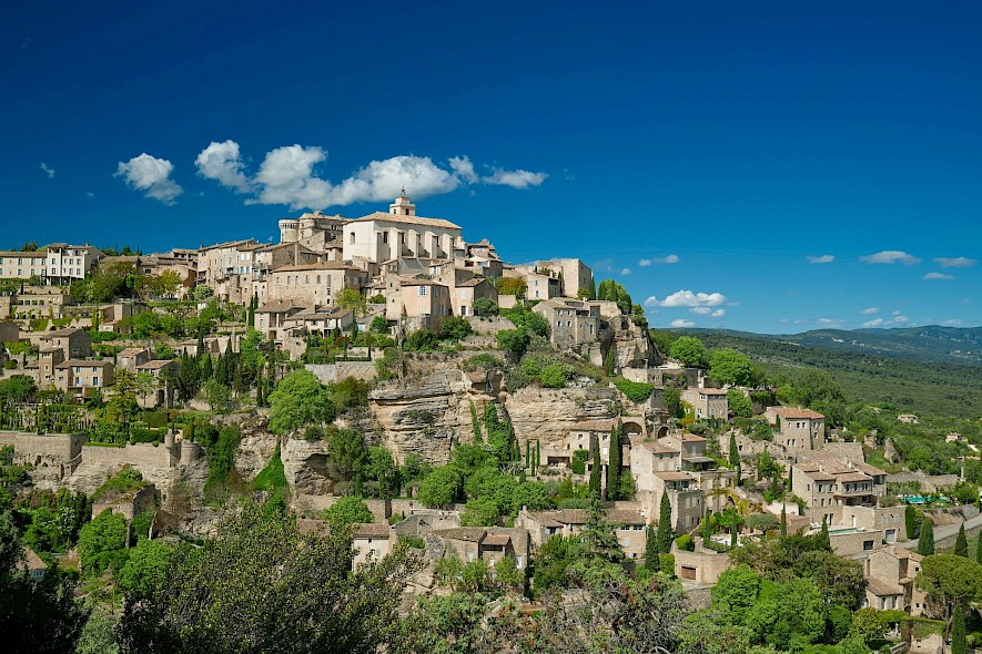 Gordes, France. Unsplash@Alexander Van Steenberge