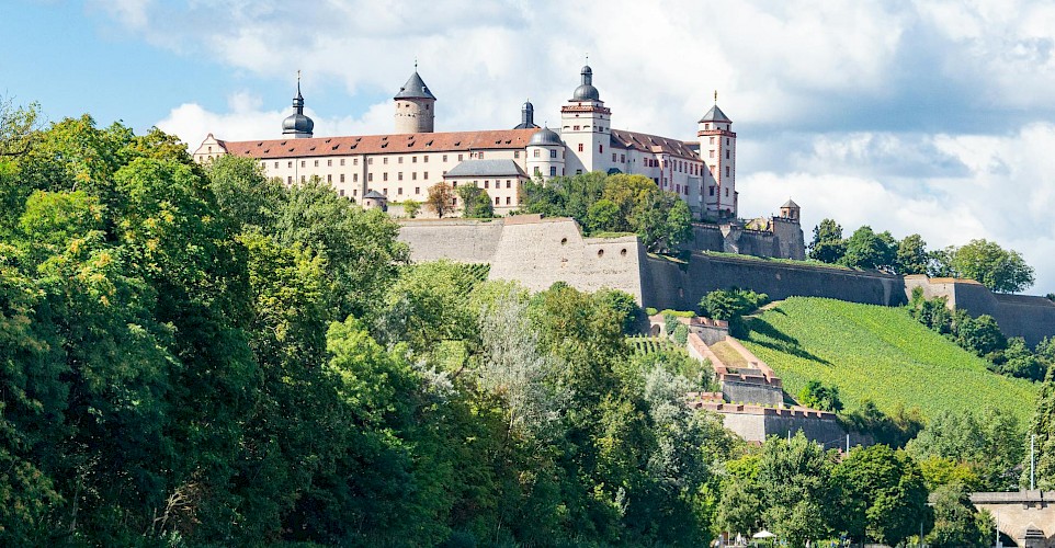 Marienberg Fortress overlooking Würzburg. pexels@Lichtblick