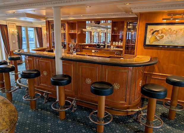 Bar | Casanova | Bike & Boat Tour