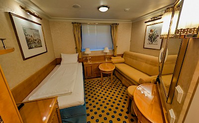 Main Deck Cabin | Casanova | Bike & Boat Tour