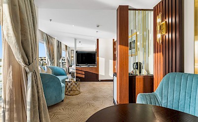 Executive Suite | Nebu | Bike & Boat Tour