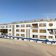 Nebu | Bike & Boat Tour