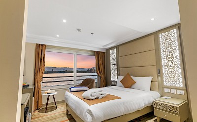 Single Suite | Nebu | Bike & Boat Tour