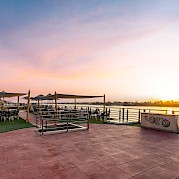 Sundeck | Nebu | Bike & Boat Tour