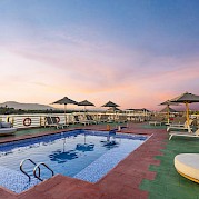 Pool Deck | Nebu | Bike & Boat Tour