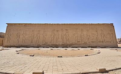 Temple of Horus, Edfu – The best-preserved temple in Egypt. unsplash@dmitrii-zhodzishskii
