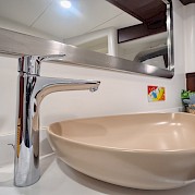 Ensuite Bathroom | Virtuoso | Boat & Bike Tour