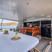 Upperdeck | Virtuoso | Boat & Bike Tour