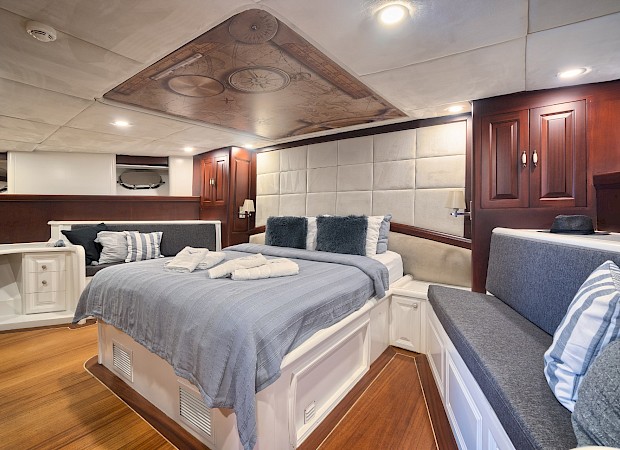 Virtuoso | Boat & Bike Tour