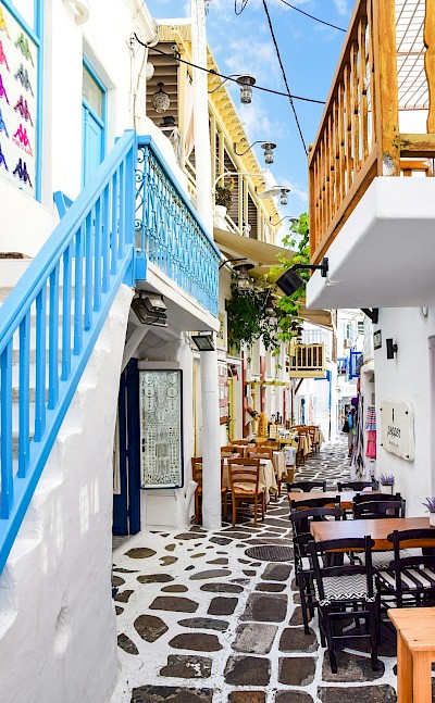Narrow alleyway in Mykonos Town. pexels@AXP Photography