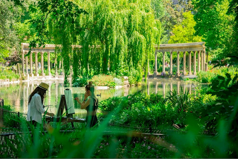 Painting with easels in Monet's Garden. Unsplash@Daphne Be Frenchie