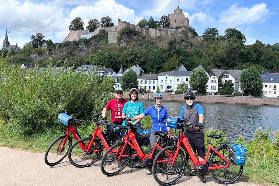 Photo opportunity on the Koblenz to Saarburg tour. Photo by Debbie S.