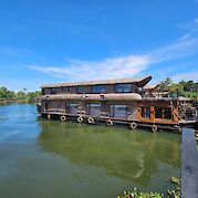 India Houseboat | Bike & Boat Tour