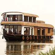 India Houseboat | Bike & Boat Tour