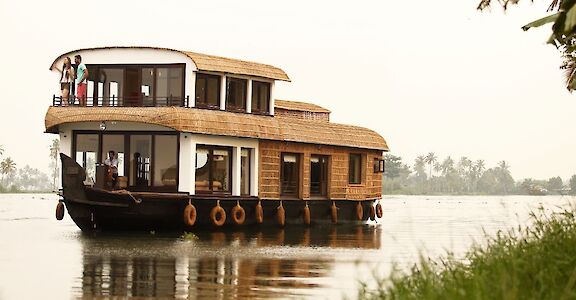 India Houseboat | Bike & Boat Tour