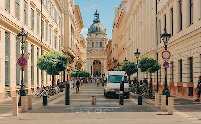 St. Stephen&rsquo;s Cathedral at the heart of Budapest. Pexels:Farhan Al-Gifari