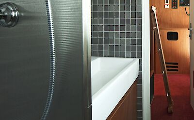 Bathroom | Ave Maria Portegrandi | Bike & Boat Tour